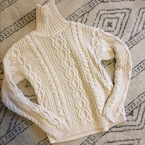 Cable Knit Heavy Turtleneck Ivory Sweater Small